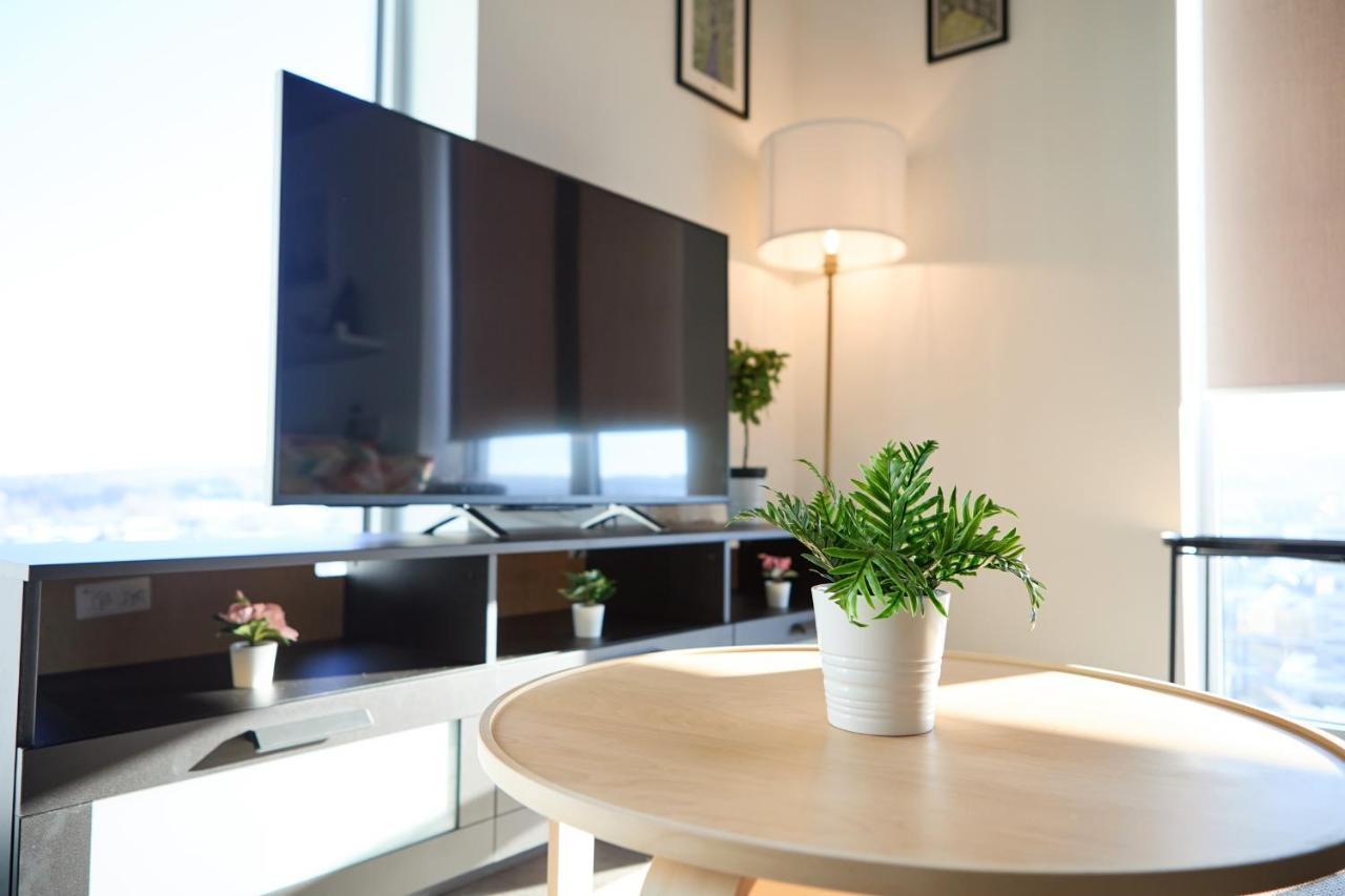 Morden Lovely 3Bedroom Apartment London Abbey Wood Buitenkant foto