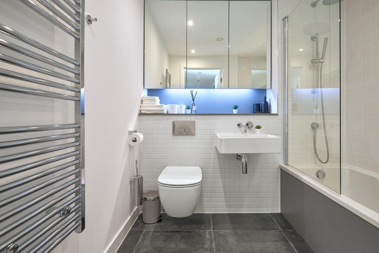 Morden Lovely 3Bedroom Apartment London Abbey Wood Buitenkant foto