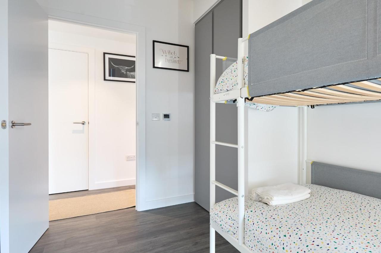 Morden Lovely 3Bedroom Apartment London Abbey Wood Buitenkant foto